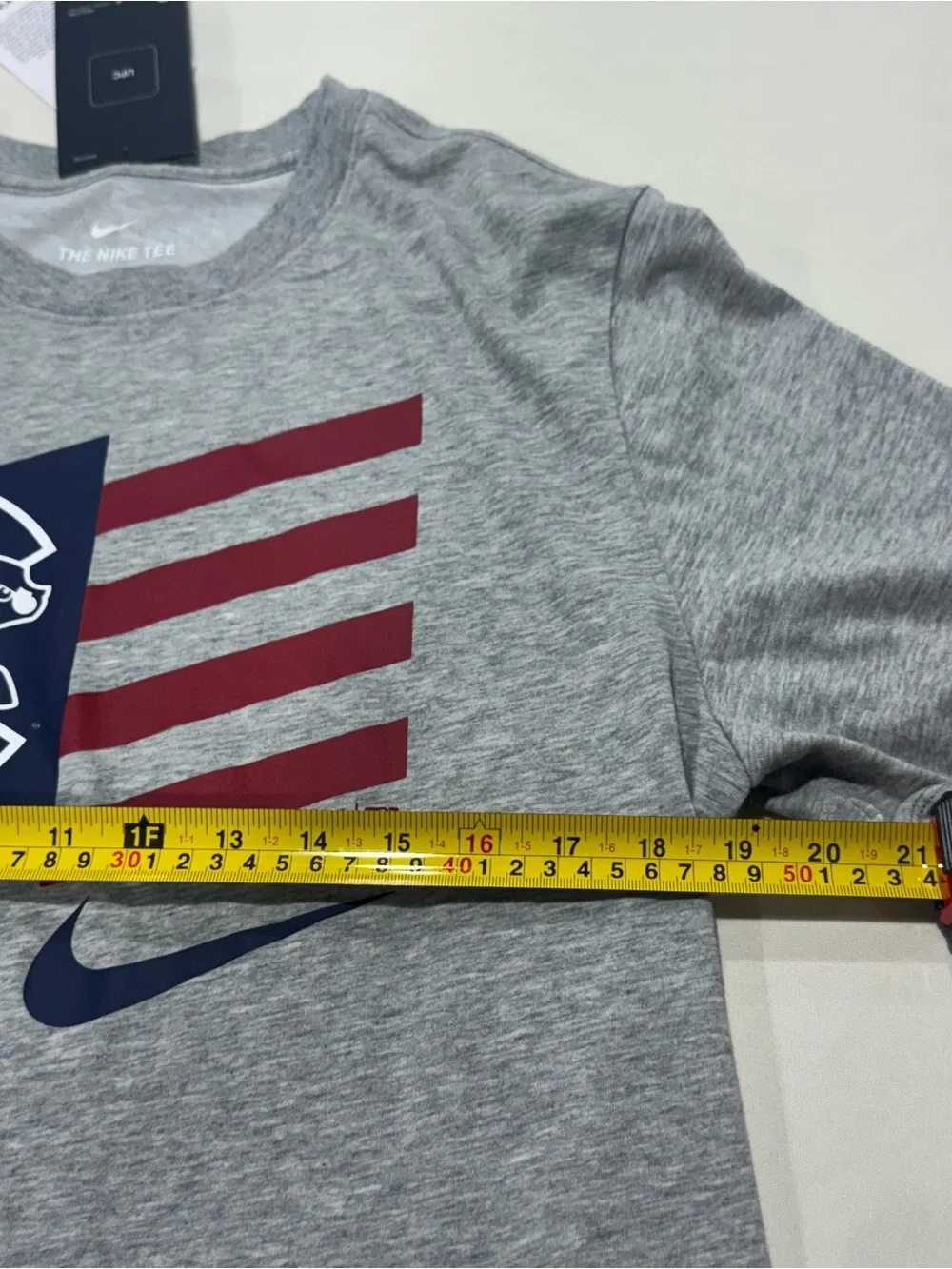 Nike NWT  Chicago Cubs Patriotic Nike Tee‎ Large Gray MLB Flag Logo DriFit